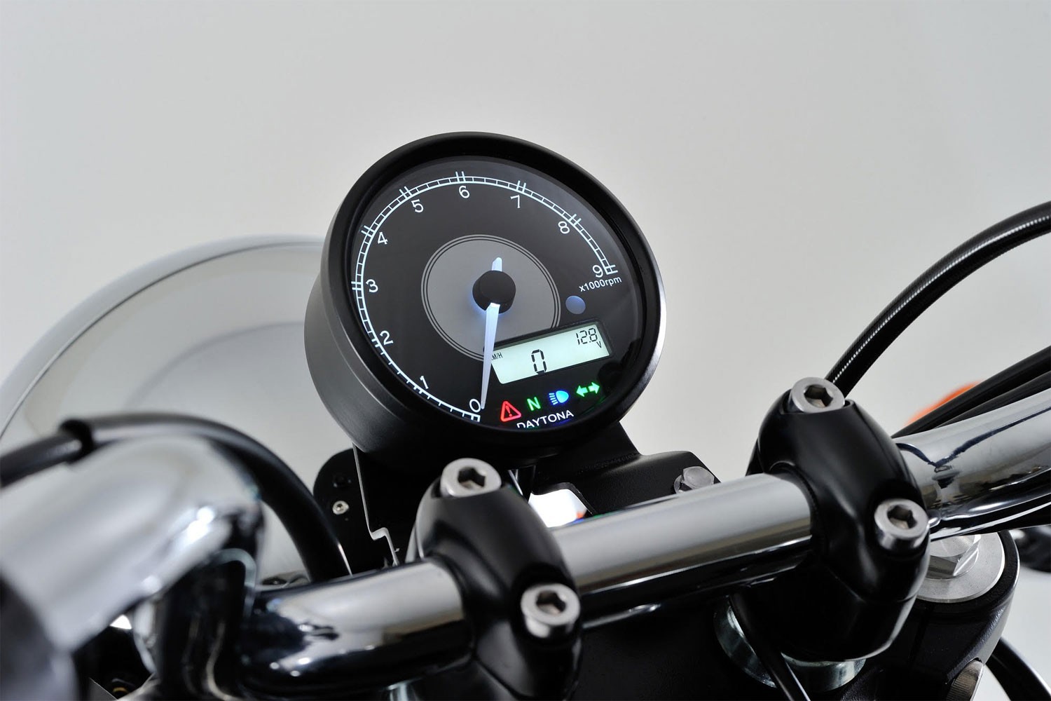 velona80-electrical-tachometer-9000-rpm-white-led-black